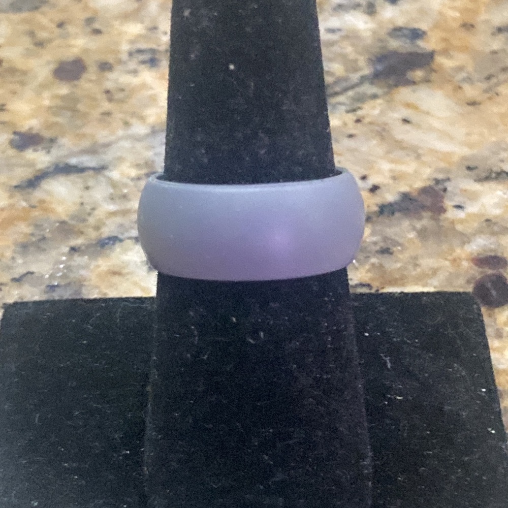 Gray silicone ring - Picture 2 of 5